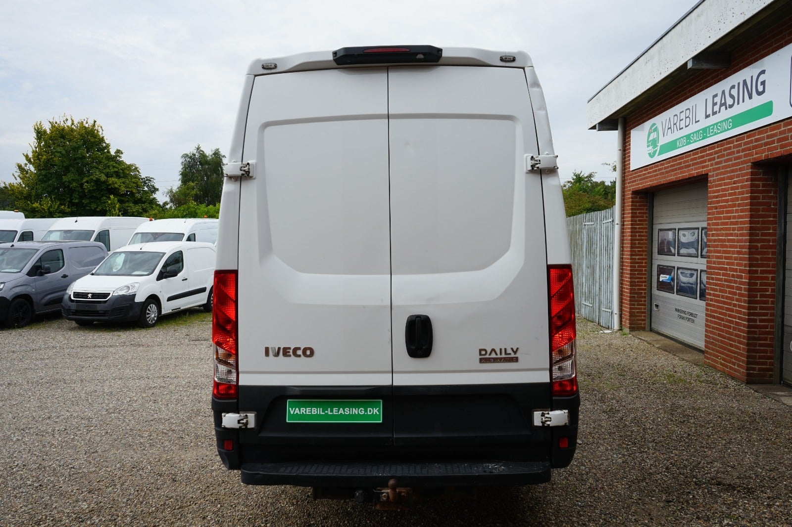 Billede af Iveco Daily 2,3 35S16 12m³ Van AG8