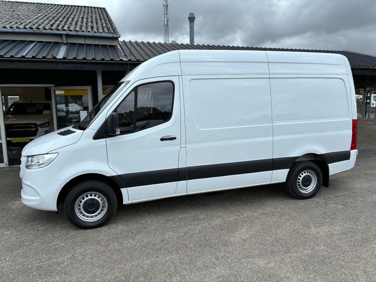 Mercedes Sprinter 317 CDi A2 Kassevogn aut. RWD