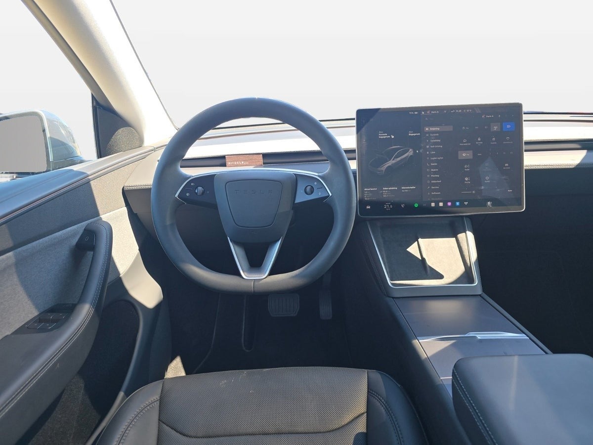 Billede af Tesla Model Y Premium RWD