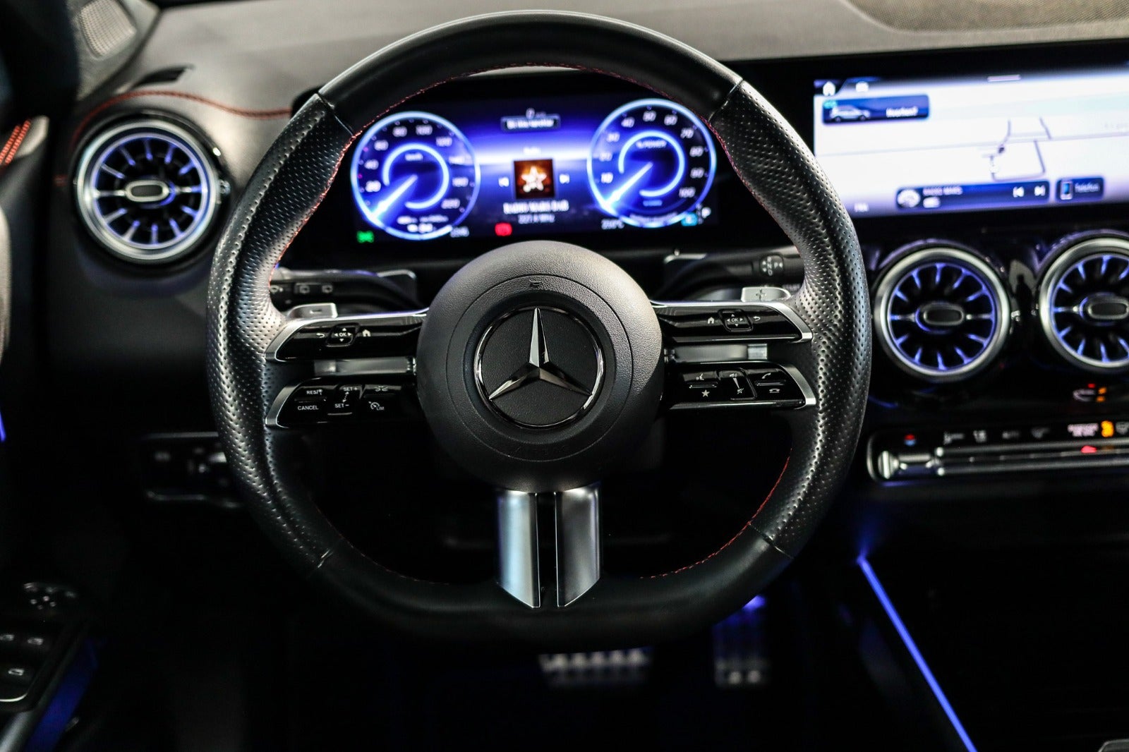 Billede af Mercedes EQB250+  AMG Advance