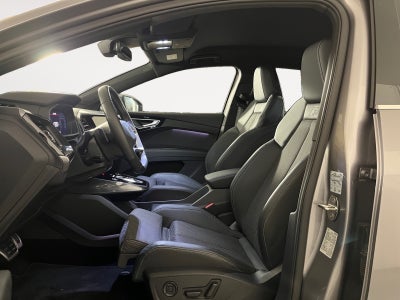 Audi Q4 e-tron S-line Sportback quattro