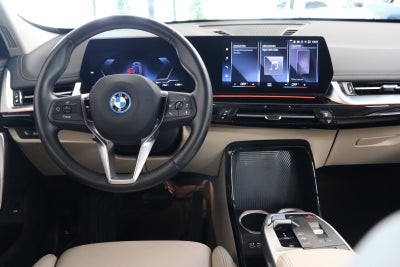 BMW iX1 xDrive30 X-Line