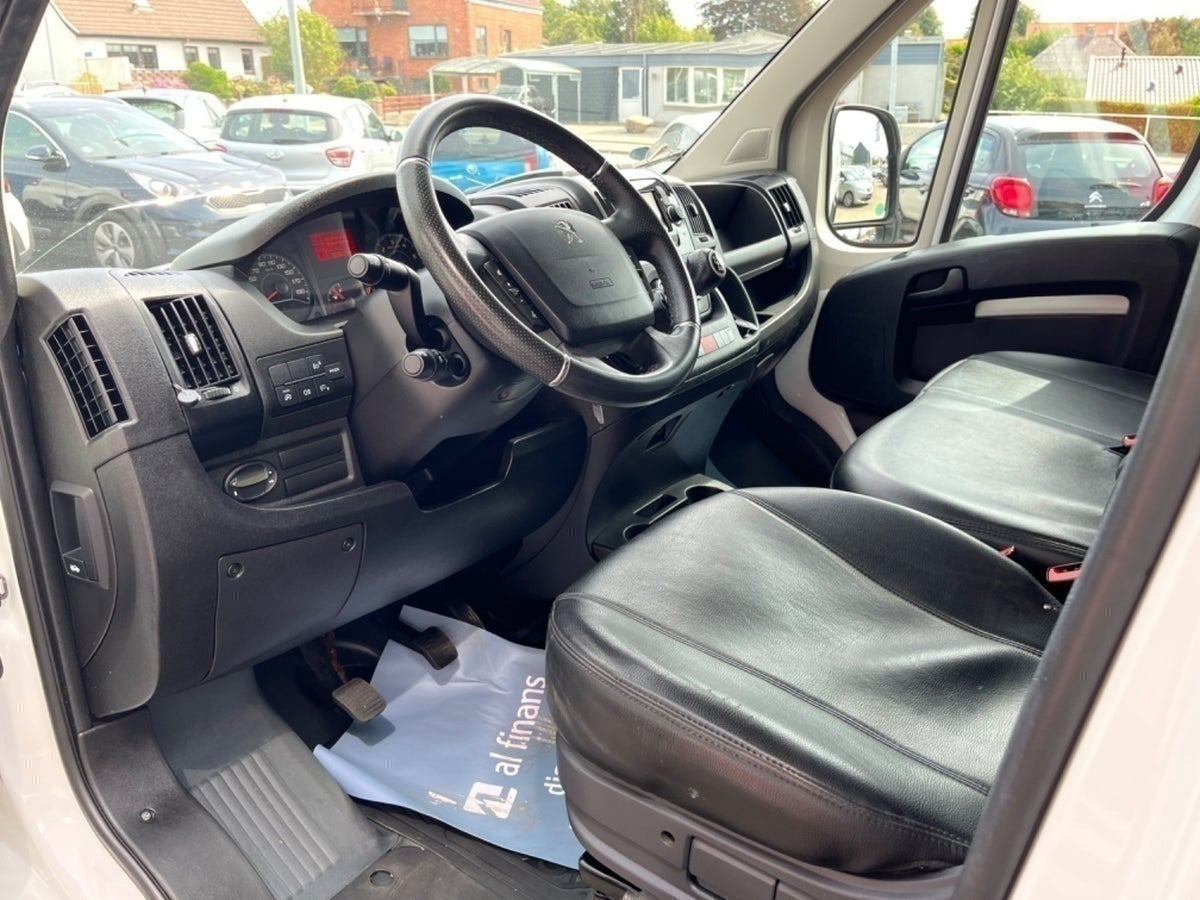 Billede af Peugeot Boxer 333 2,2 BlueHDi 165 L3H2 Premium