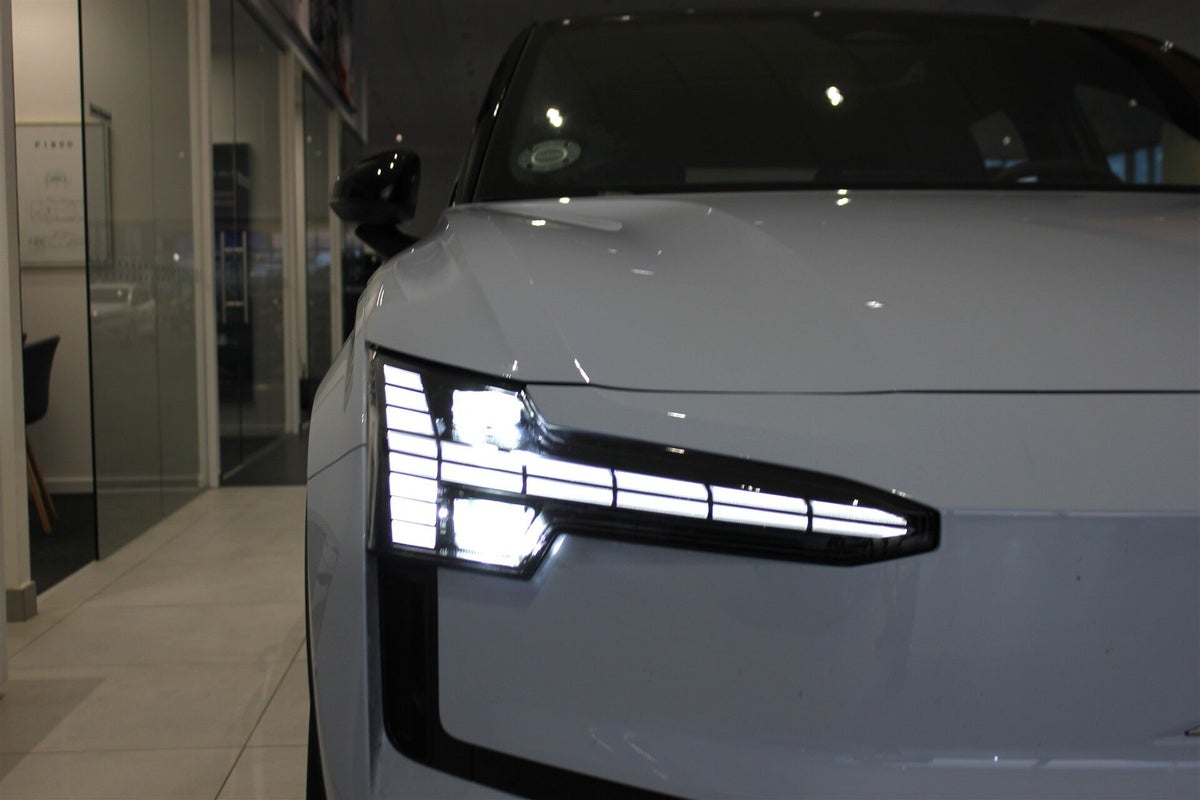 Volvo EX30 Extended Range Plus billede 12