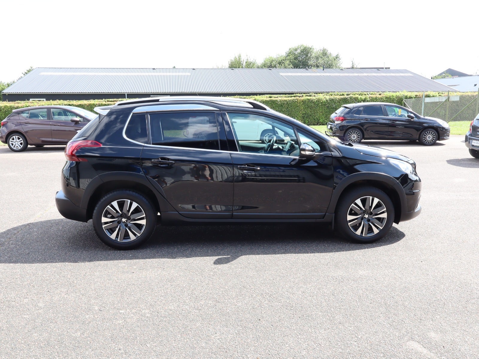 Billede af Peugeot 2008 1,2 e-THP 110 Allure Sky