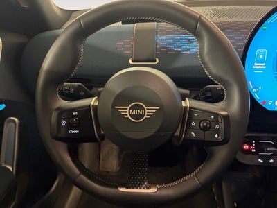 MINI Aceman SE Favoured Trim XL Van