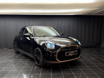 MINI Cooper SE  Favoured Trim M 3d