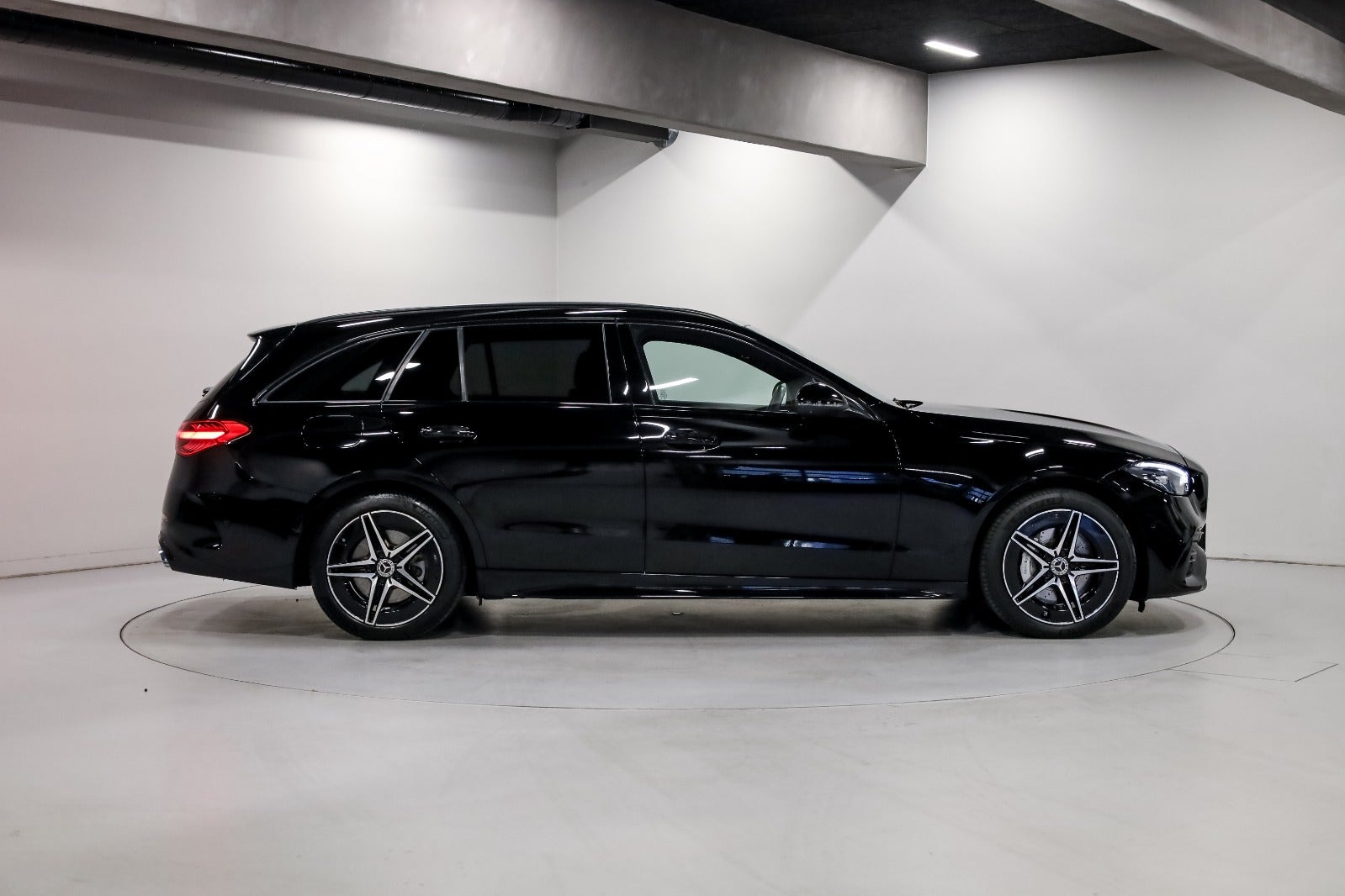 Mercedes-Benz C300 e 2,0 AMG Line stc. aut.