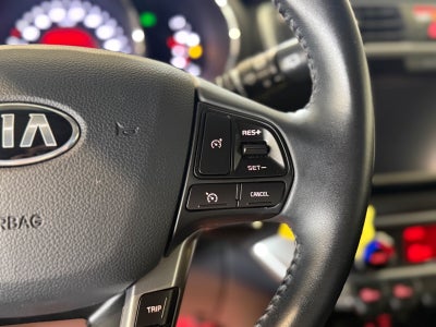 Kia Rio CVVT Premium