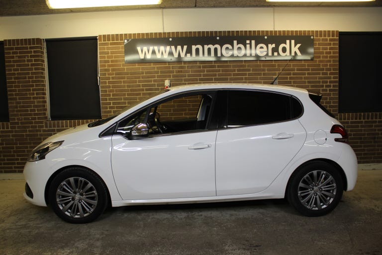 Peugeot 208 VTi 82 Allure