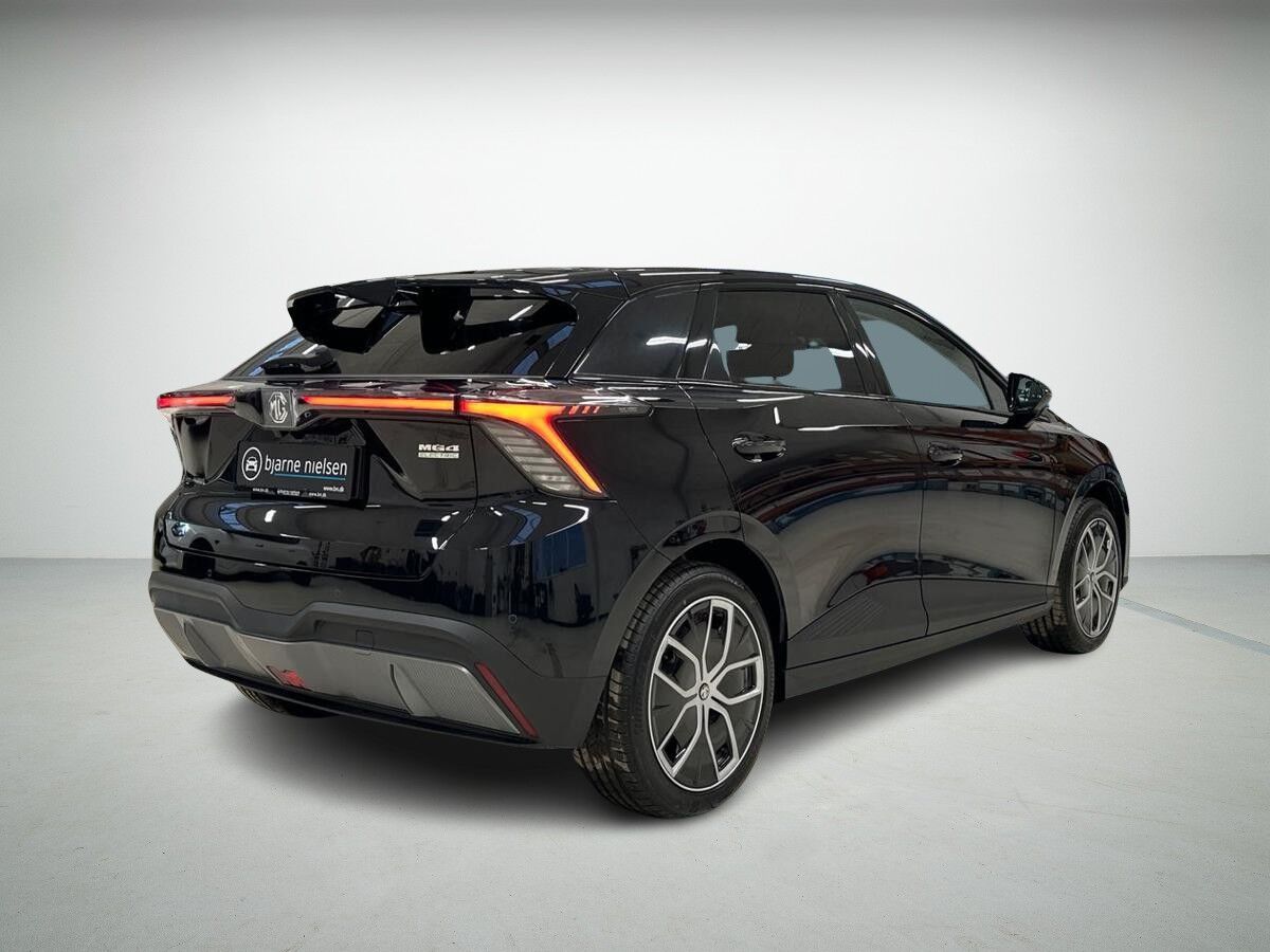 MG 4 Luxury billede 2