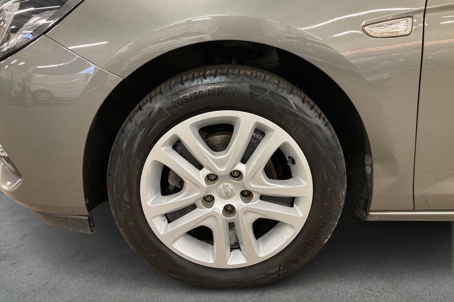 Billede af Opel Astra 1,2 T 110 Edition Sports Tourer