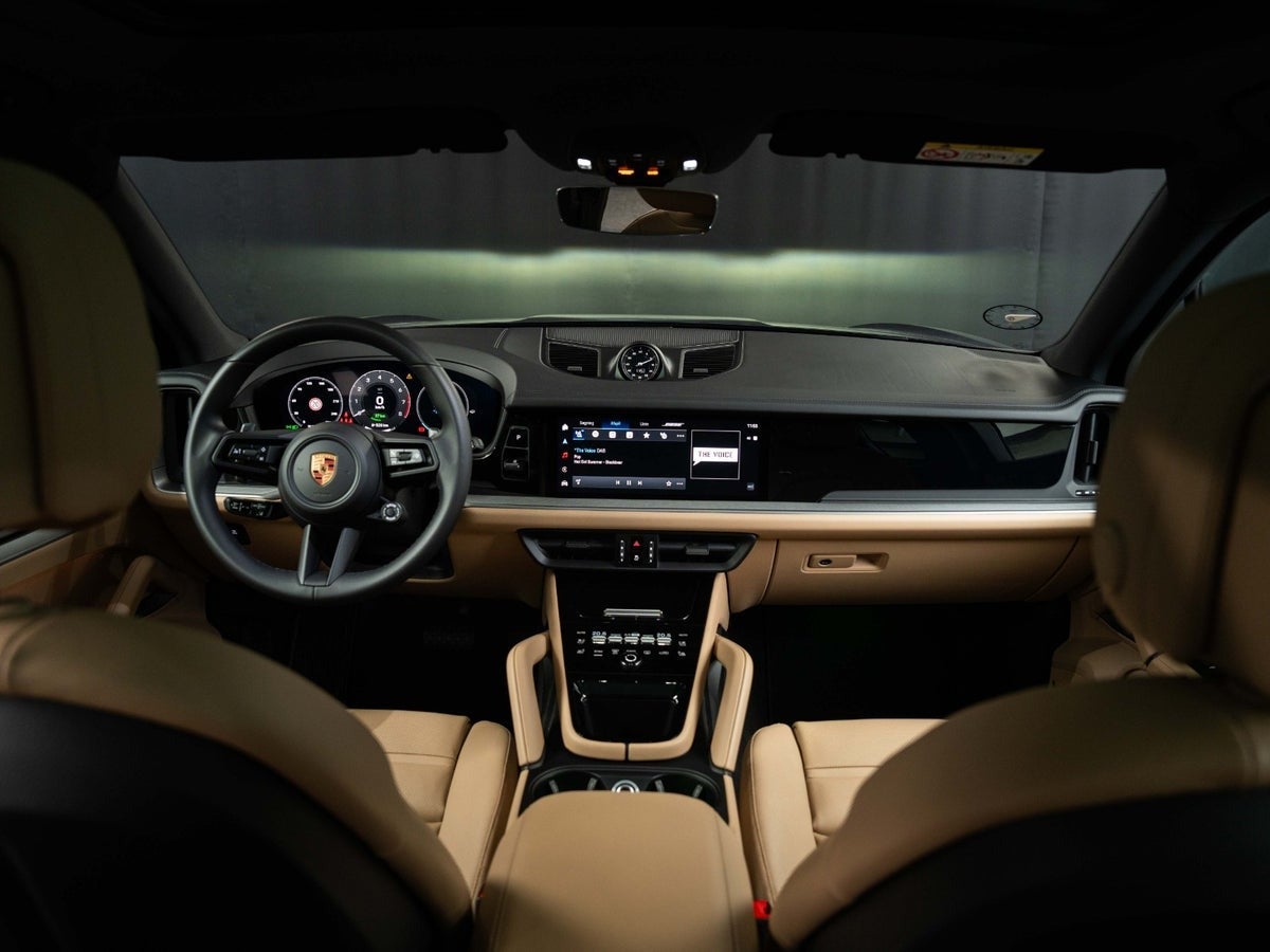 Gallery image 13 of 18