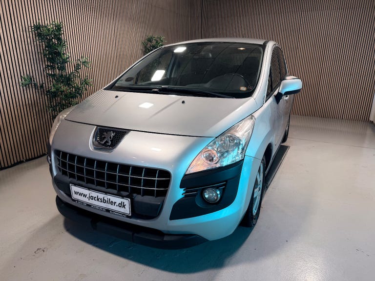 Peugeot 3008 HDi 112 Premium+
