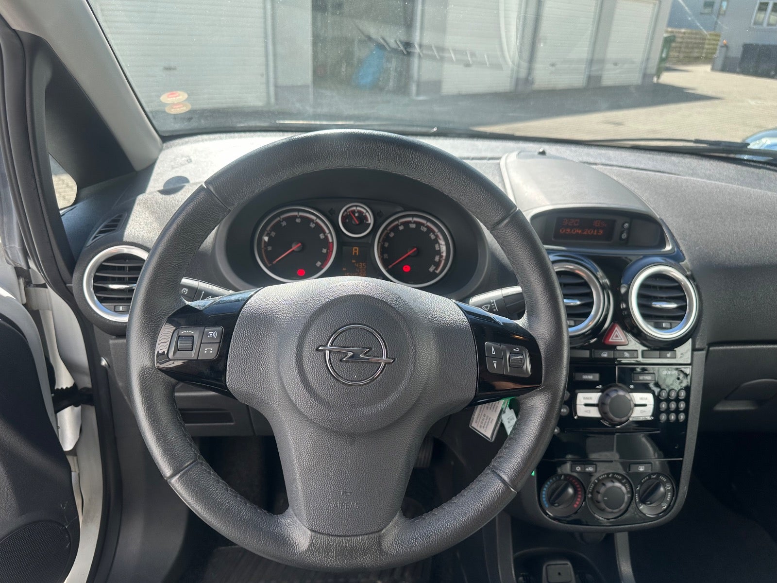 Billede af Opel Corsa 1,2 16V Enjoy aut.