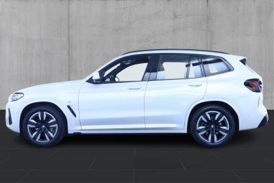 BMW iX3 Charged M-Sport