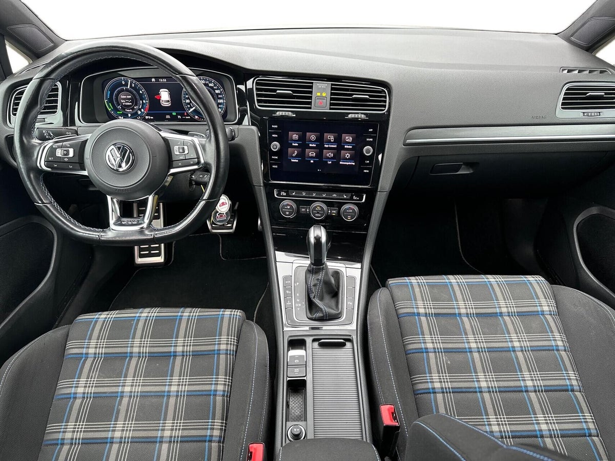 VW Golf VII GTE DSG billede 4