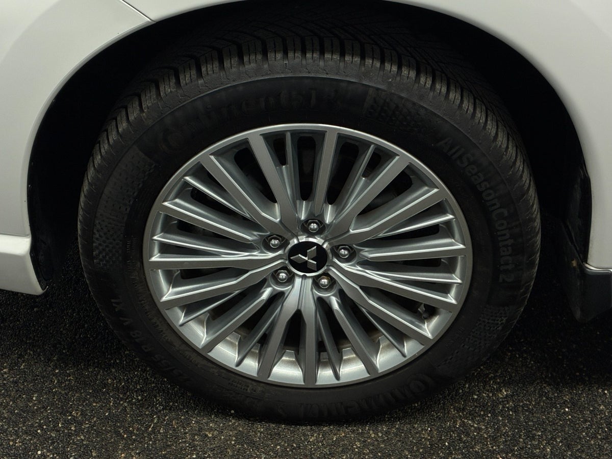 Billede af Mitsubishi Outlander 2,4 PHEV Intense CVT 4WD