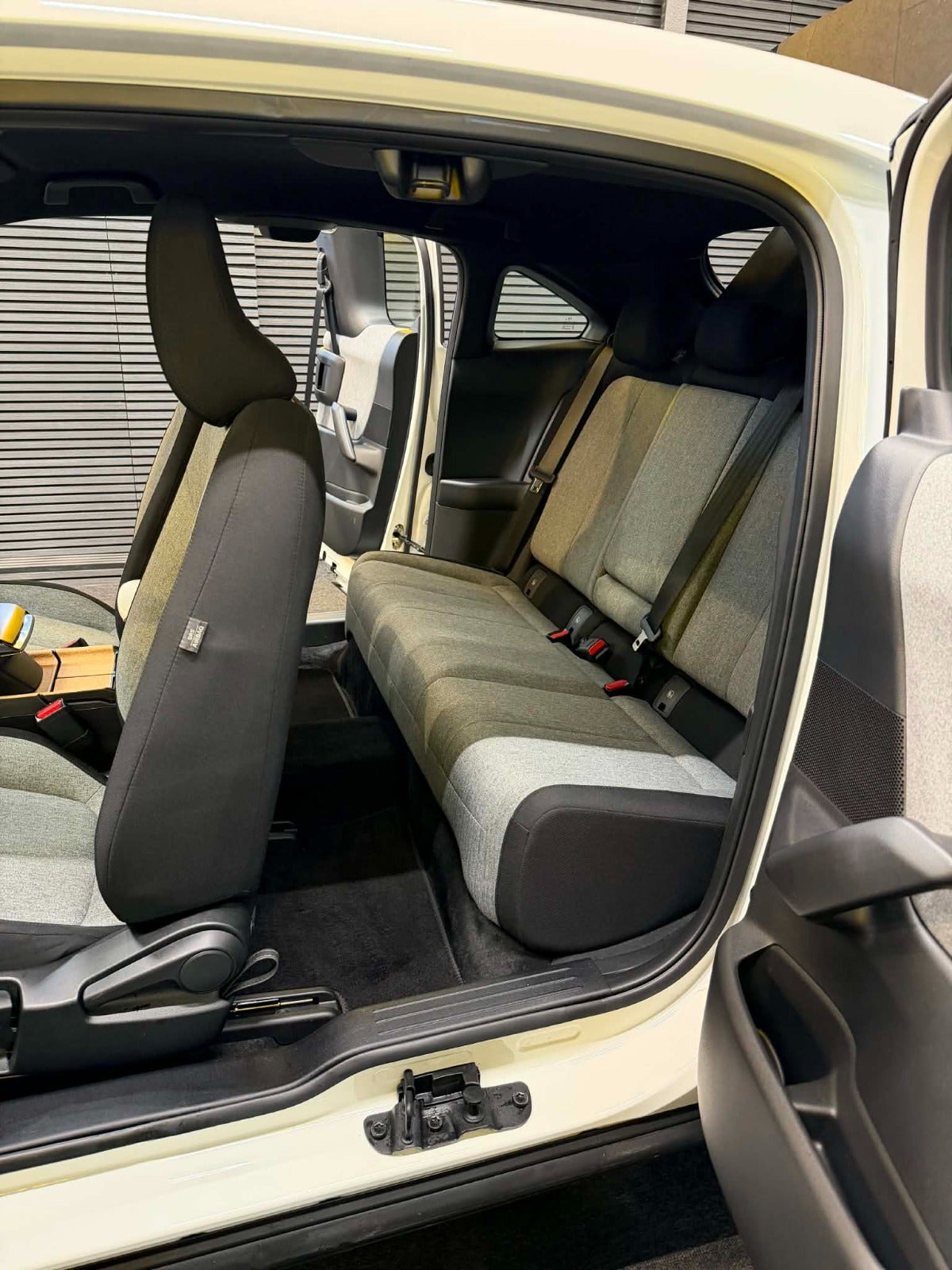 Billede af Mazda MX-30 0,8 e-SkyActiv R-EV Advantage