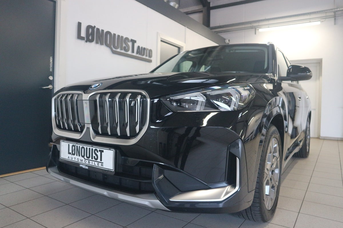 BMW iX1 xDrive30 X-Line