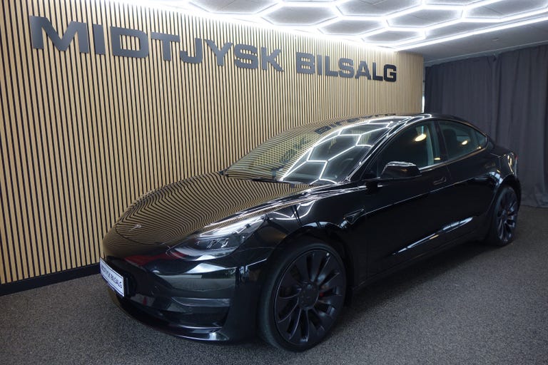 Tesla Model 3 Performance AWD