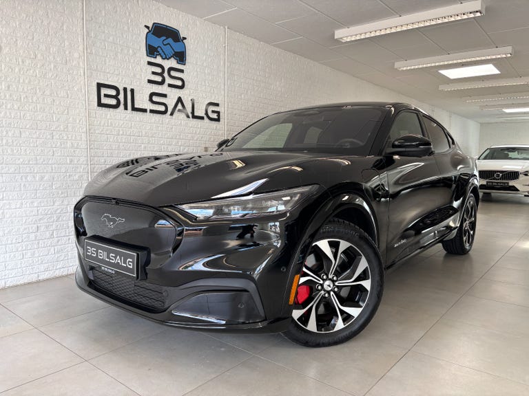 Ford Mustang Mach-E Premium Standard Range AWD