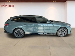 BMW i5 eDrive40 Touring Fully Charged