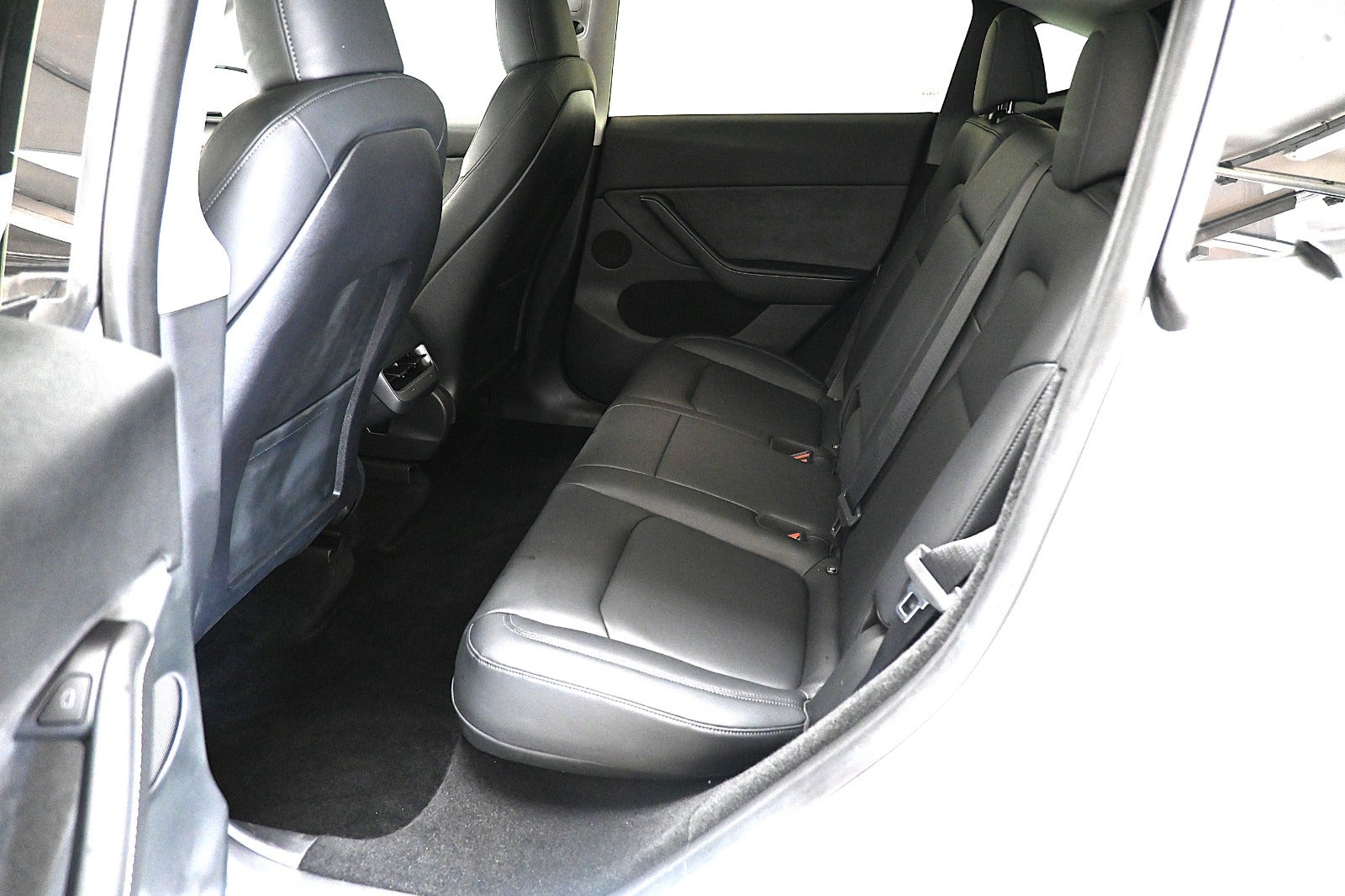 Tesla Model Y Long Range RWD