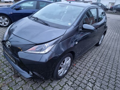 Toyota Aygo 1,0 VVT-i x-touch 5d