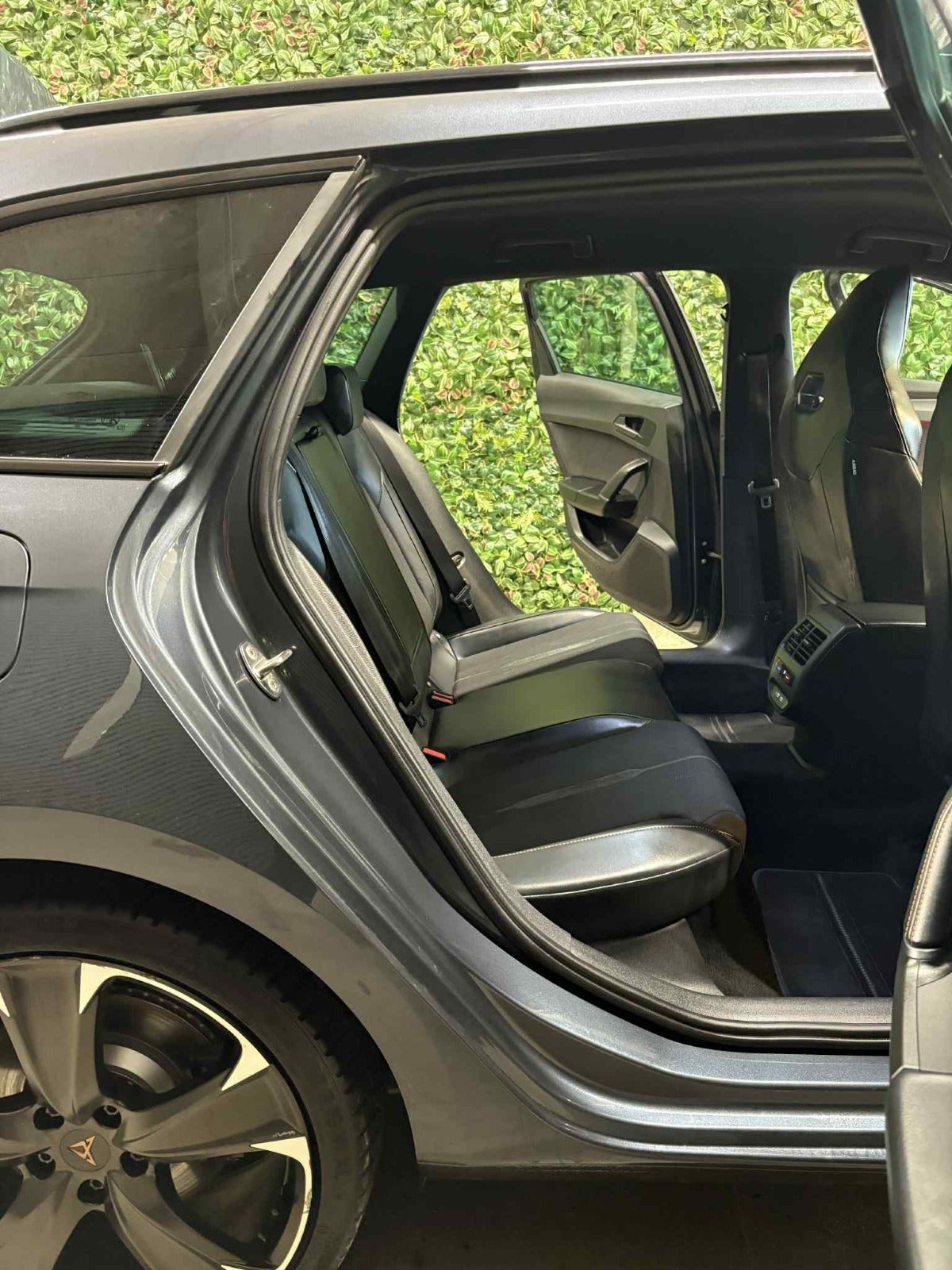Billede af Seat Leon 1,4 eHybrid Cupra Sportstourer DSG