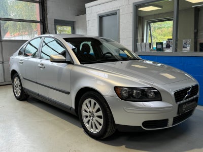 Volvo S40 1,8 Kinetic 4d