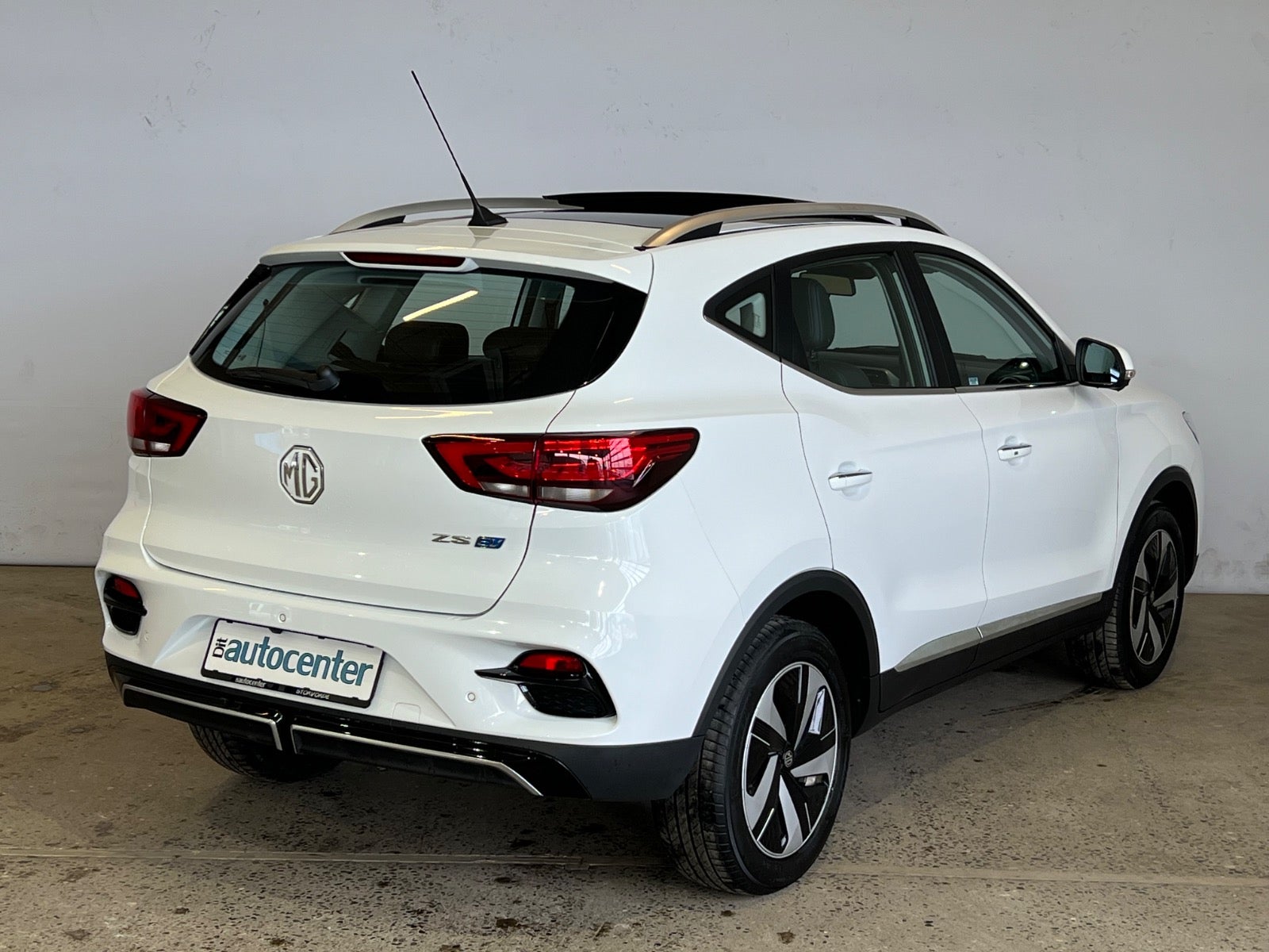 MG ZS Luxury