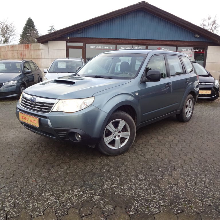 Subaru Forester D X AWD