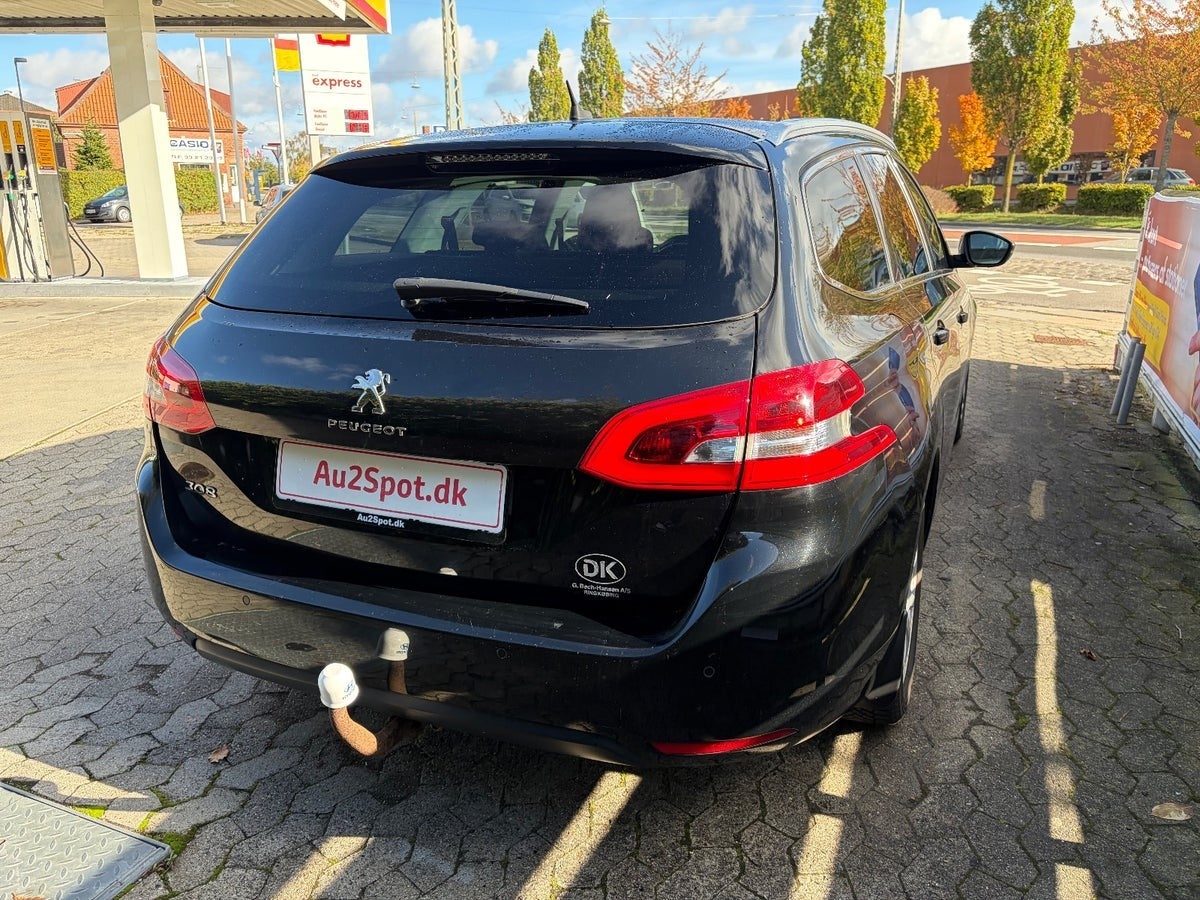 Peugeot 308 BlueHDi 120 Style Sky SW