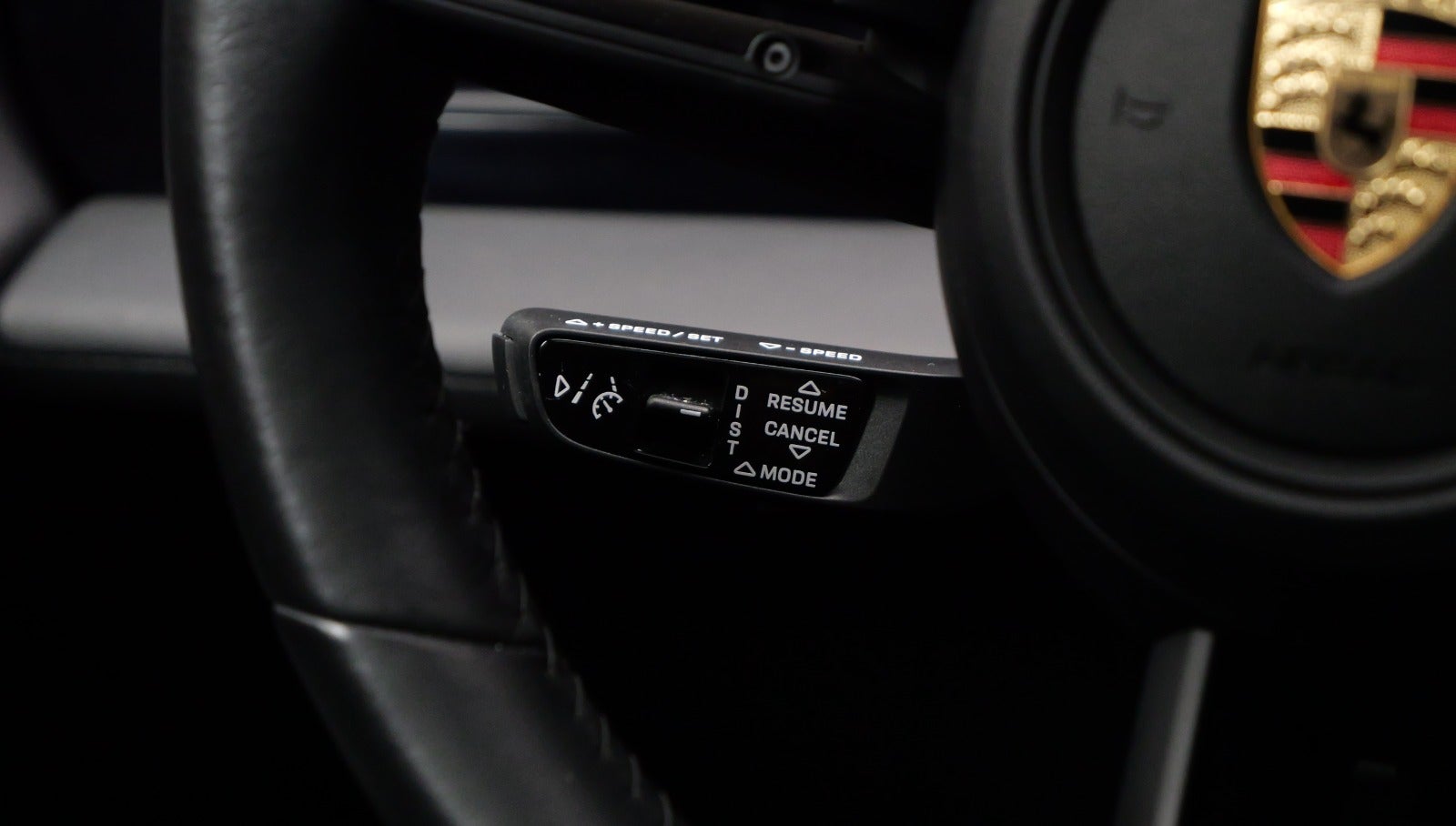 Porsche Taycan 4 Performance+ Cross Turismo