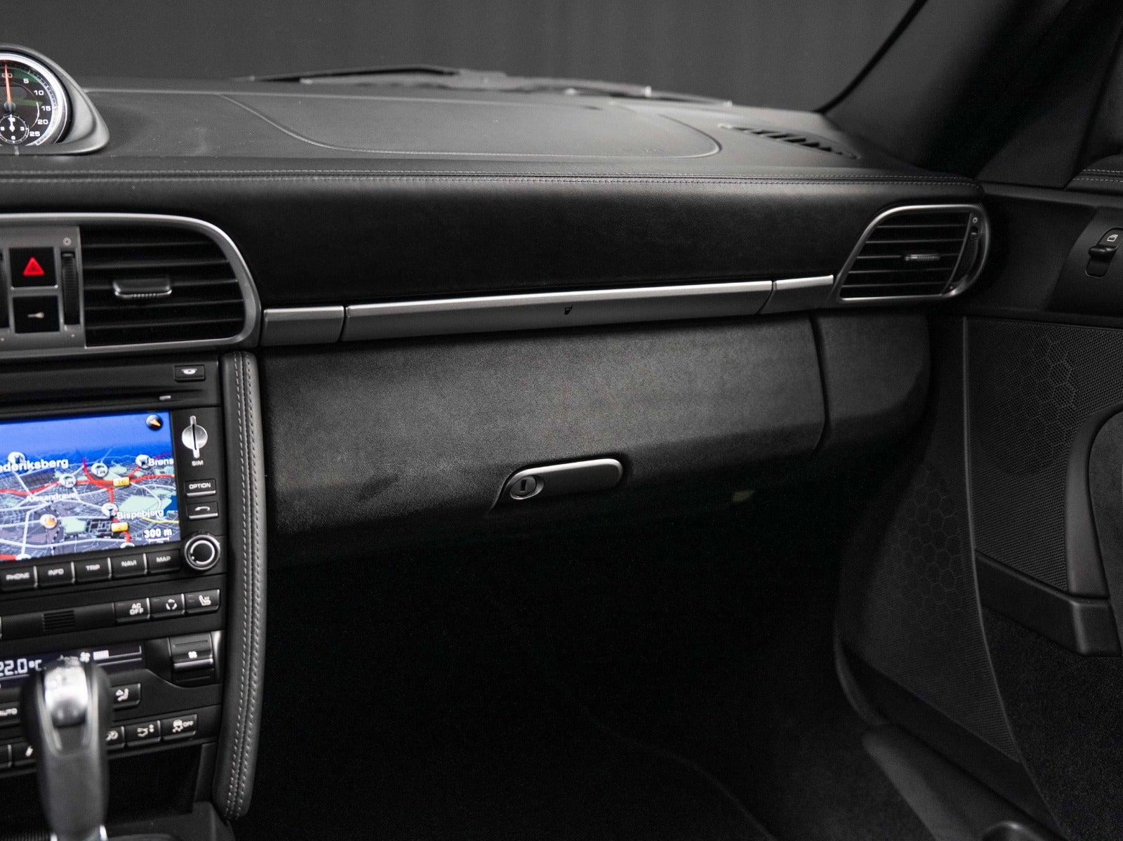 Gallery image 14 of 18