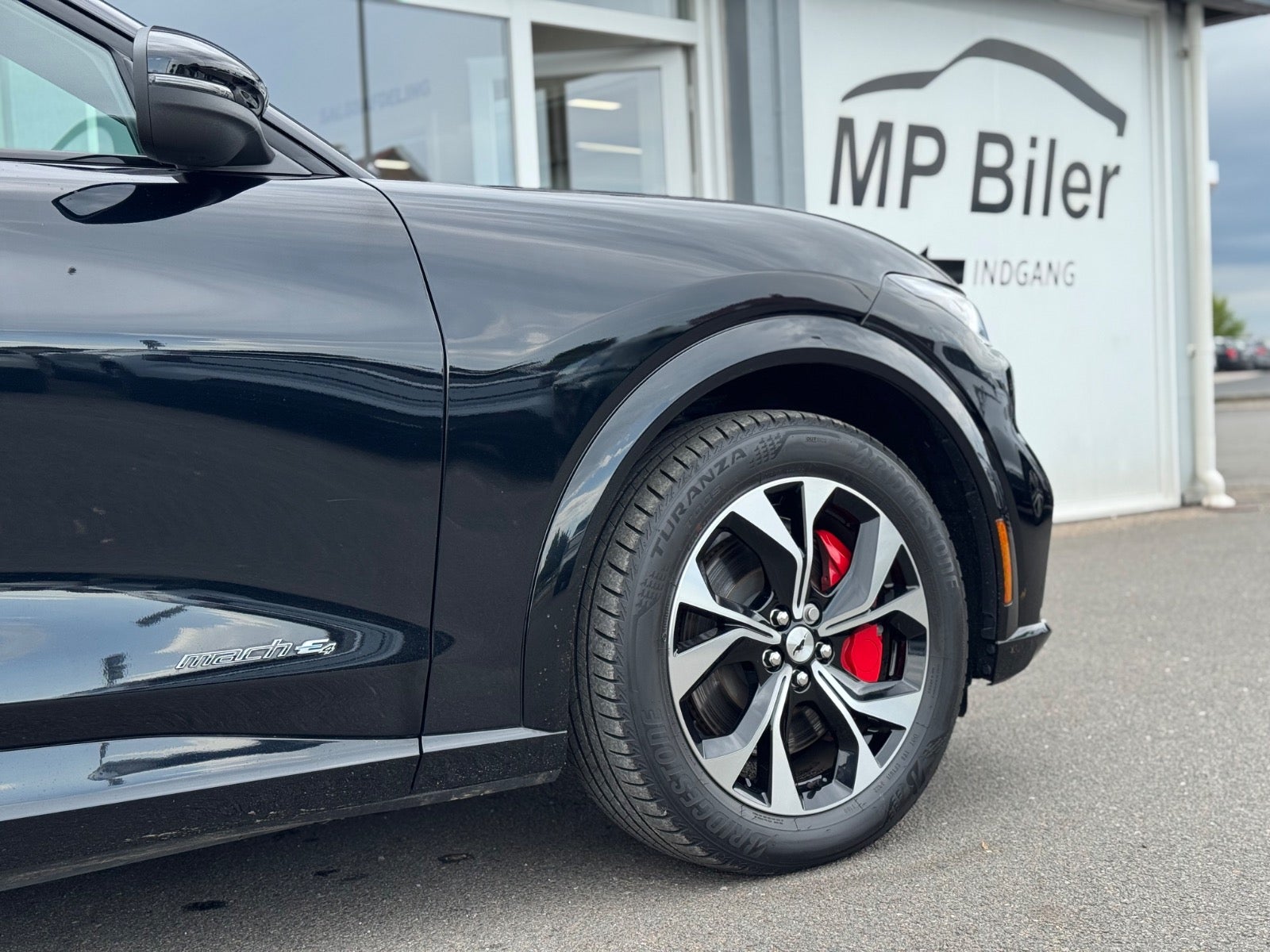 Billede af Ford Mustang Mach-E 73 Premium Standard Range AWD