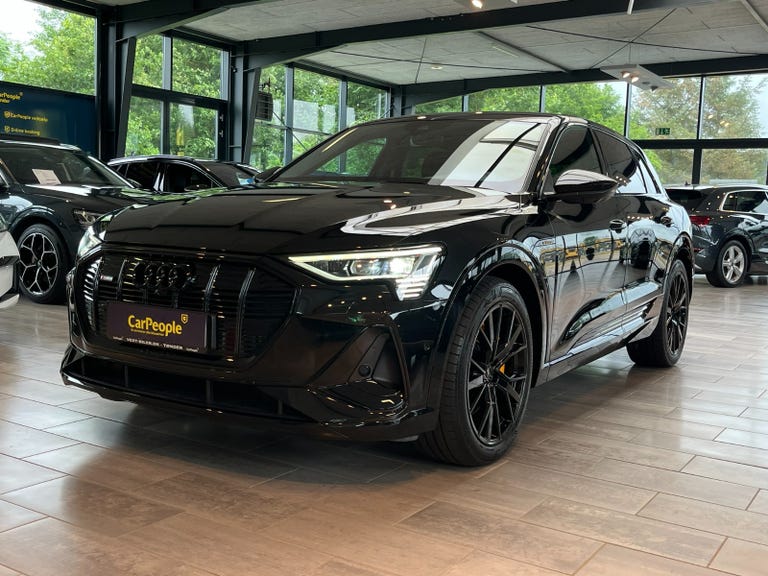 Audi e-tron Black Edition S-line quattro