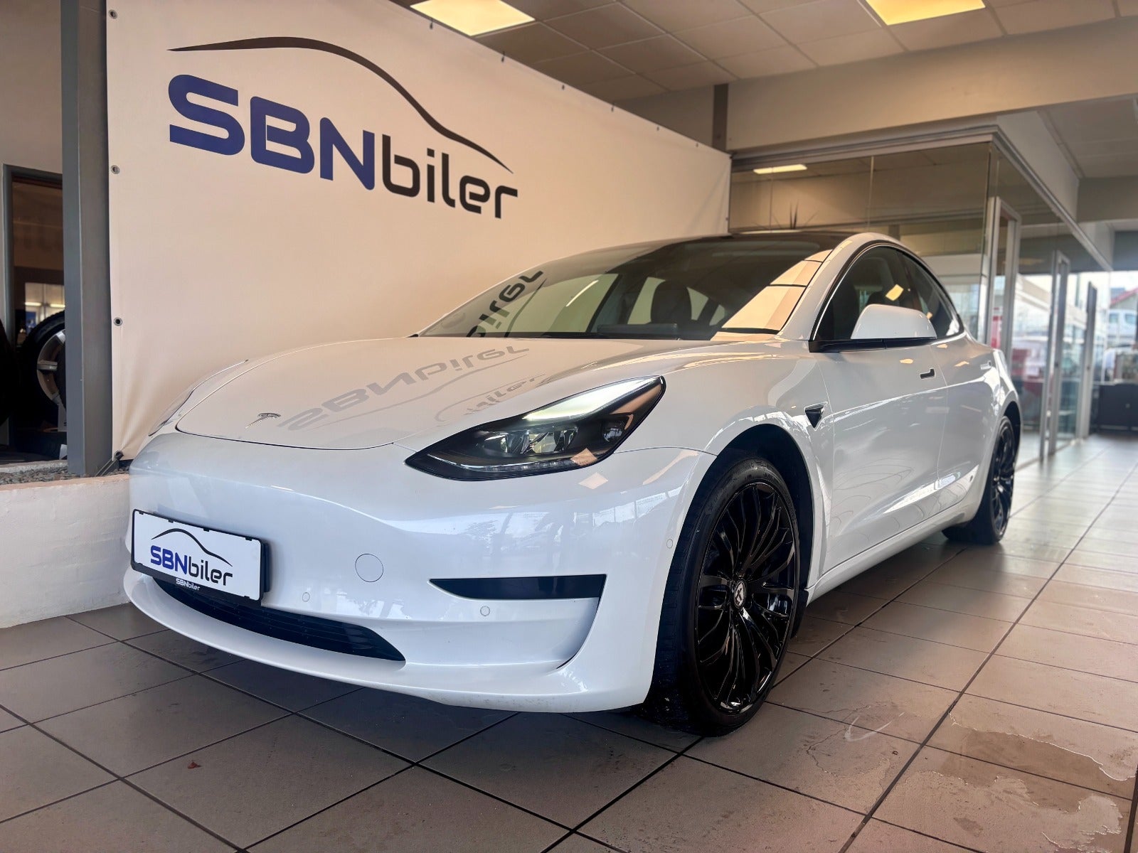 Tesla Model 3 Standard Range+ RWD