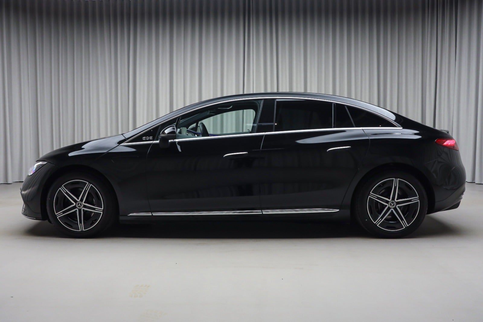Mercedes-Benz EQE 350+ (6/8)