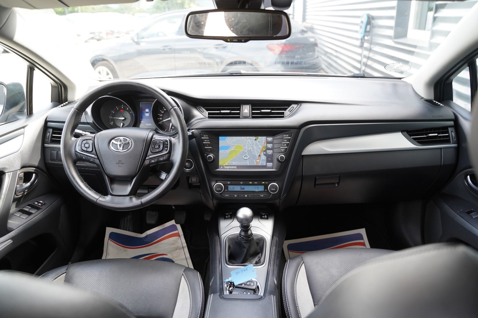 Billede af Toyota Avensis 1,8 VVT-i T2 Executive