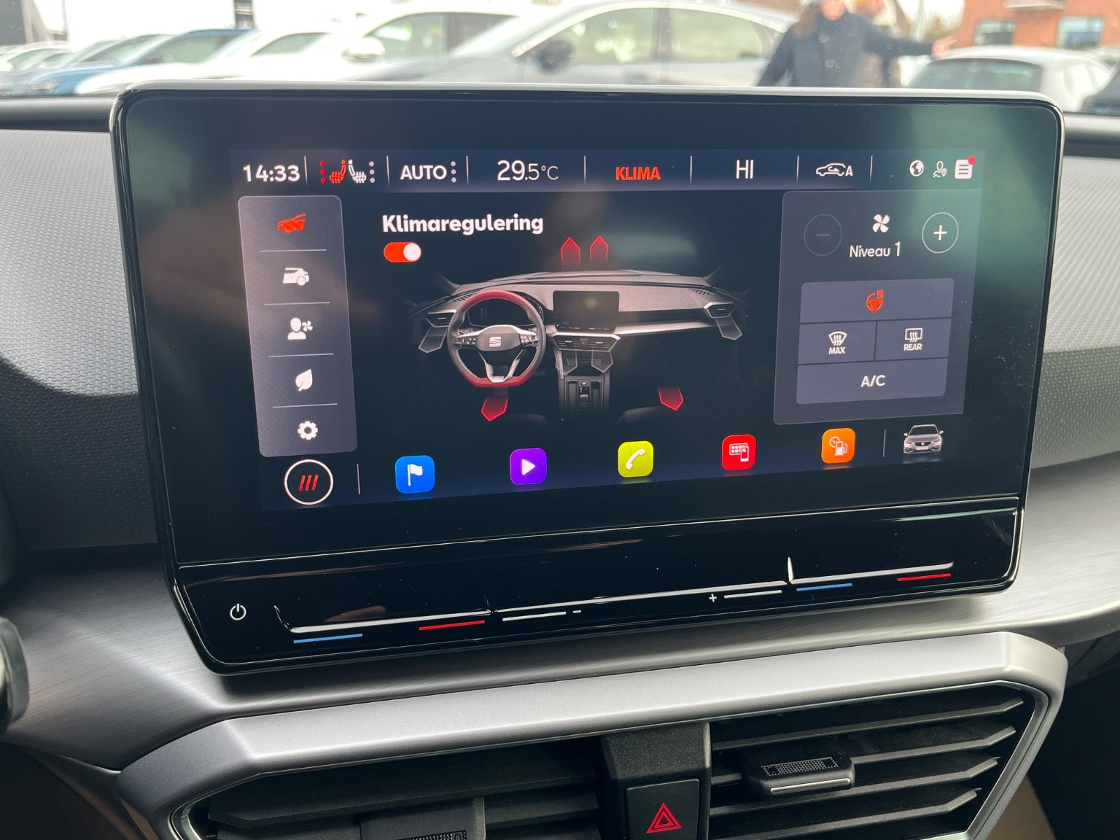 Billede af Seat Leon 1,5 eTSi 150 FR Sportstourer DSG