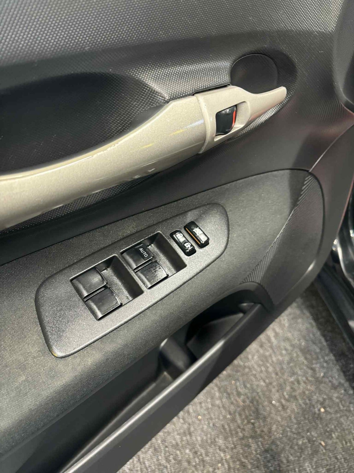 Billede af Toyota Auris 2,0 D-4D Luna