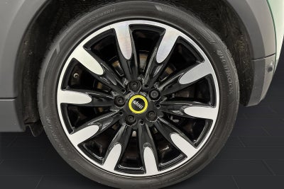 MINI Cooper SE Classic Trim