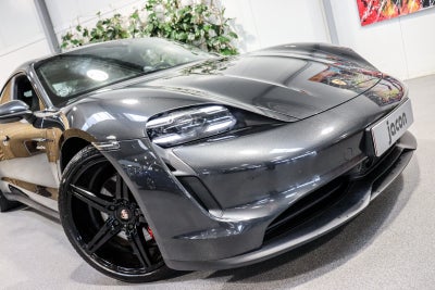 Porsche Taycan 4S
