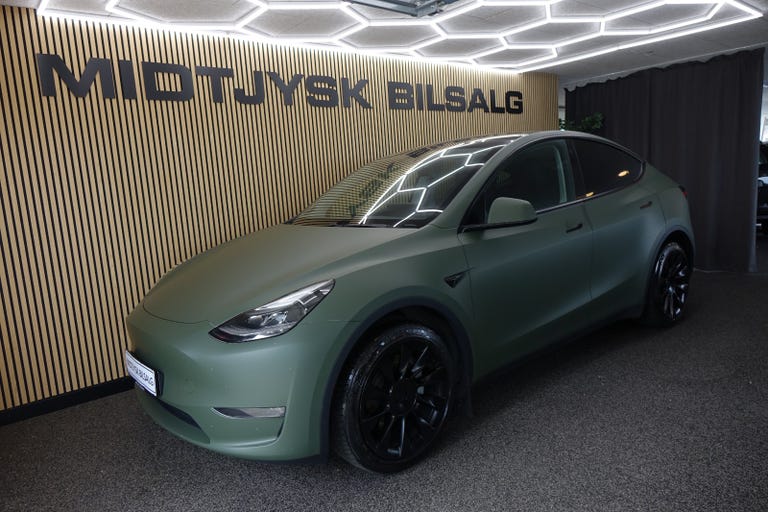 Tesla Model Y Long Range AWD