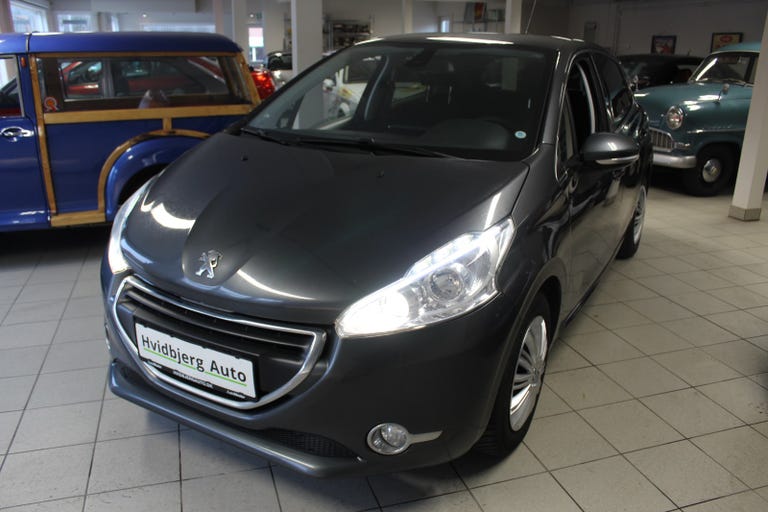 Peugeot 208 VTi Allure