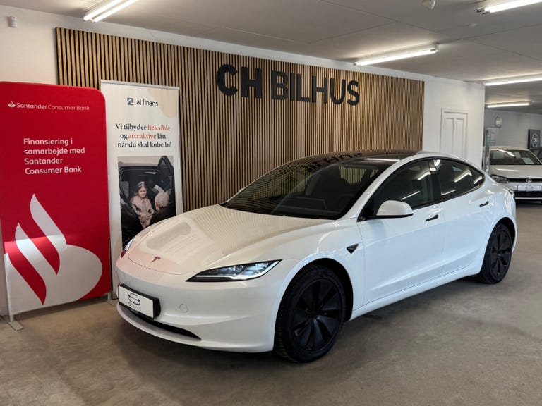 Tesla Model 3 Long Range AWD
