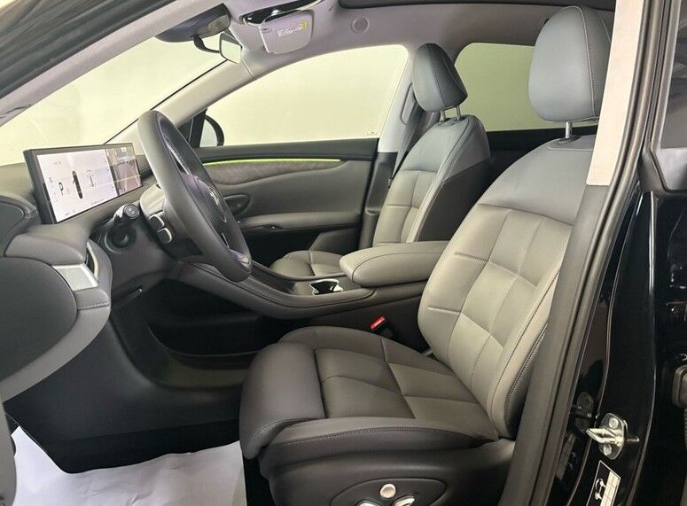 MG IM6 Performance AWD