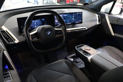 BMW iX xDrive40 Fully Charged